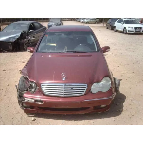 MERCEDES CLASE C (W203) BERLINA '2002 180 COMPRESSOR (203.046) GRANATE