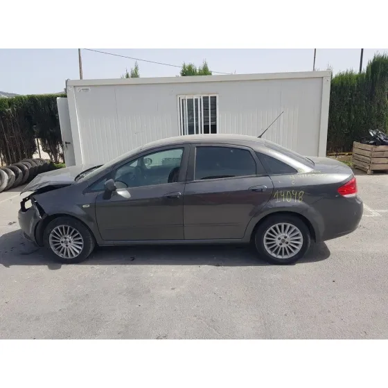 FIAT LINEA (110) '2008 EMOTION GRIS OSCURO