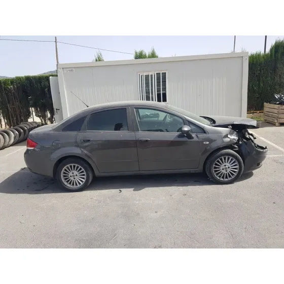 FIAT LINEA (110) '2008 EMOTION GRIS OSCURO