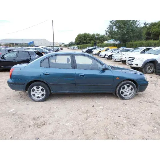 HYUNDAI ELANTRA (XD) '2003 2.0 CRDI COMFORT (4-PTAS.) VERDE