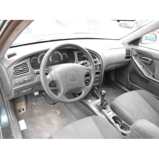 HYUNDAI ELANTRA (XD) '2003 2.0 CRDI COMFORT (4-PTAS.) VERDE