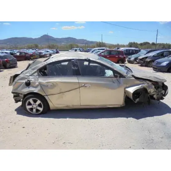 CHEVROLET CRUZE '2010 LS DORADO