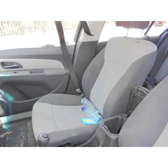 CHEVROLET CRUZE '2010 LS DORADO