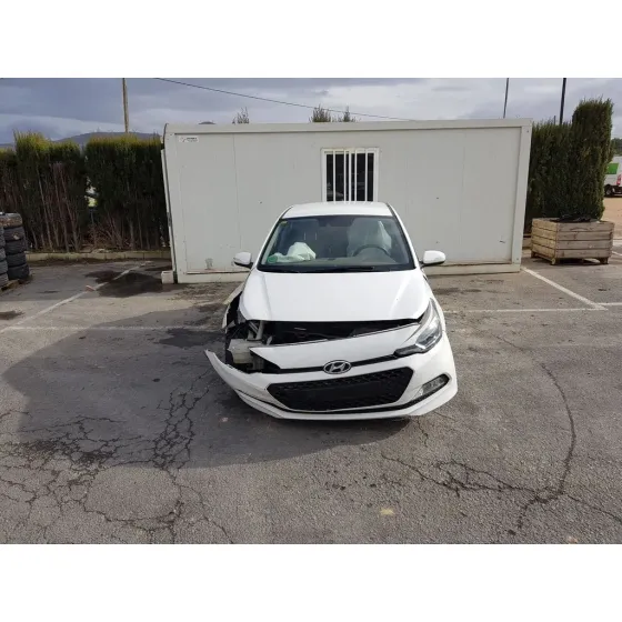 HYUNDAI I20 '2015 CLASSIC BLANCO