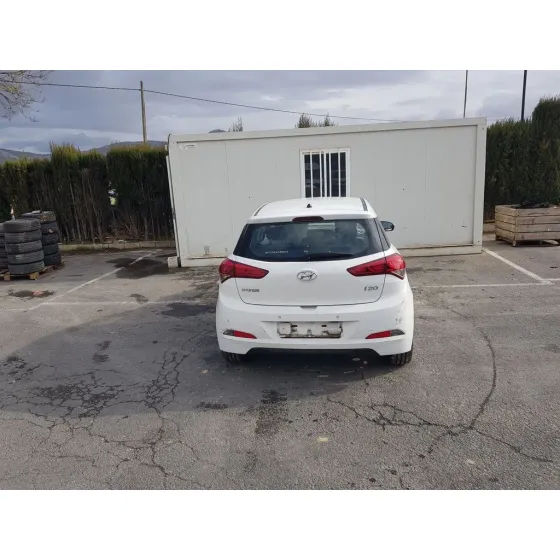HYUNDAI I20 '2015 CLASSIC BLANCO