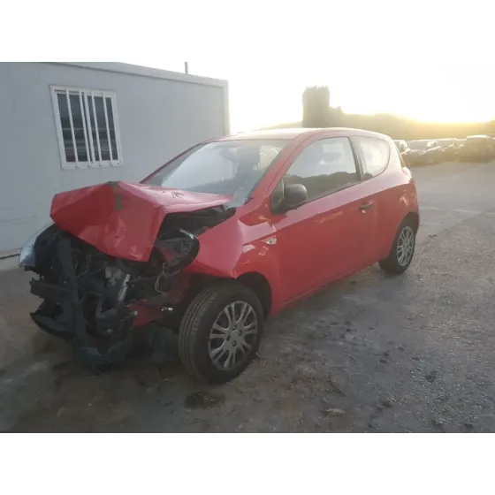 HYUNDAI I20 '2010 CLASSIC ROJO
