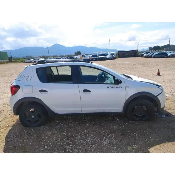 DACIA SANDERO '2020 STEPWAY ESSENTIAL BLANCO