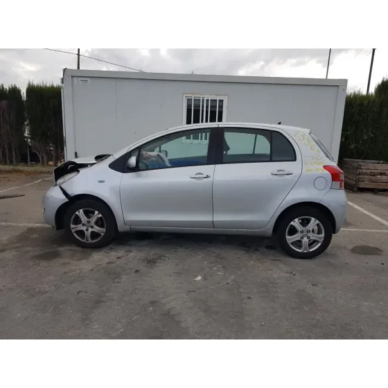 TOYOTA YARIS '2010 TS GRIS