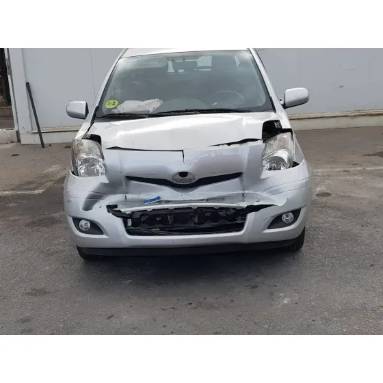 TOYOTA YARIS '2010 TS GRIS