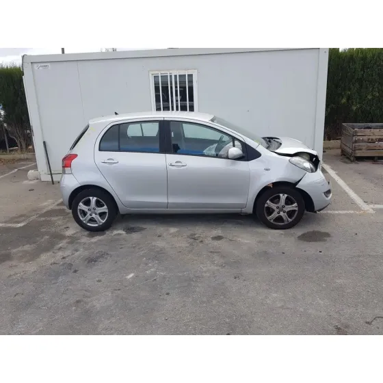 TOYOTA YARIS '2010 TS GRIS