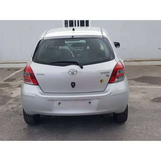 TOYOTA YARIS '2010 TS GRIS