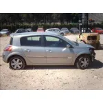 RENAULT MEGANE II BERLINA 5P RENAULT MEGANE II BERLINA 5P '2002 CONFORT DYNAMIQUE GRIS 2002
