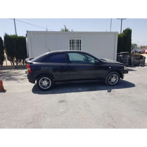 OPEL ASTRA G BERLINA '2002 CLUB NEGRO