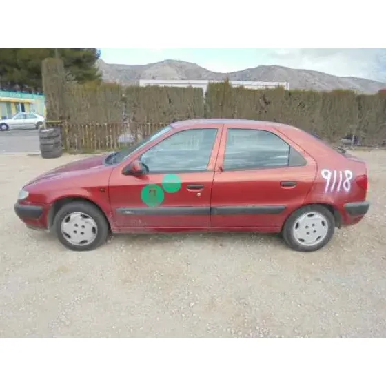CITROEN XSARA BERLINA '1998 1.6 LX GRANATE