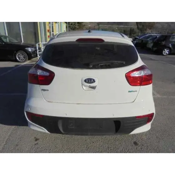 KIA RIO '2016 BASIC BLANCO