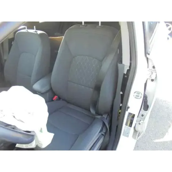KIA RIO '2016 BASIC BLANCO