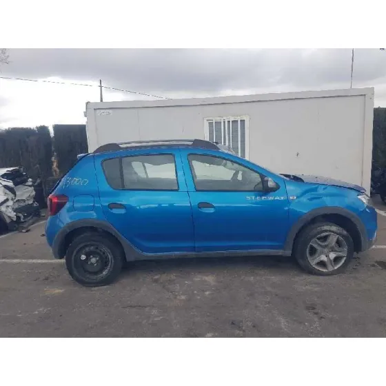 DACIA SANDERO '2018 BASIS AZUL