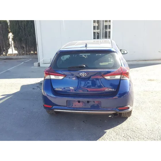 TOYOTA AURIS '2015 ACTIVE AZUL
