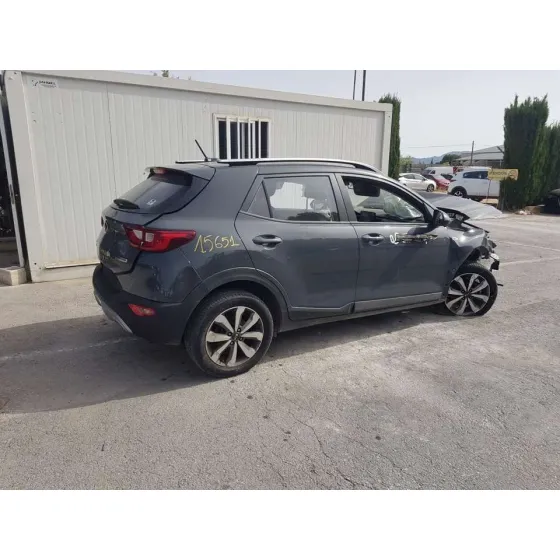 KIA STONIC (YBCUV) '2021 HYBRID GRIS OSCURO