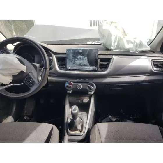 KIA STONIC (YBCUV) '2021 HYBRID GRIS OSCURO