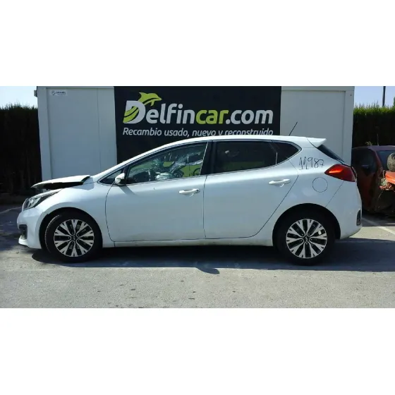KIA CEE'D '2015 TECH BLANCO