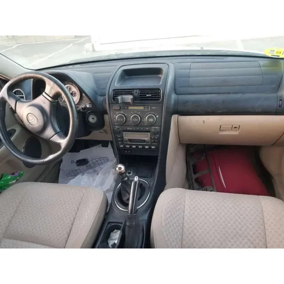 LEXUS IS200 (GXE10) '2004 2.0 GRIS OSCURO
