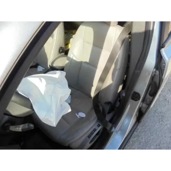 VOLVO S40 BERLINA '2004 2.0 D KINETIC GRIS