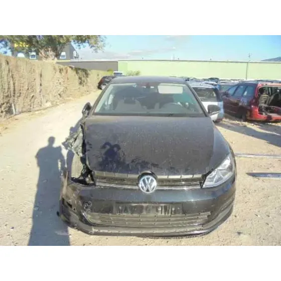 VOLKSWAGEN GOLF VII LIM. (5G1) '2014 ADVANCE BLUEMOTION NEGRO