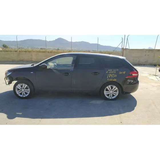 Peugeot 308 SW II (LC_, LJ_, LR_, LX_, L4_) 2014