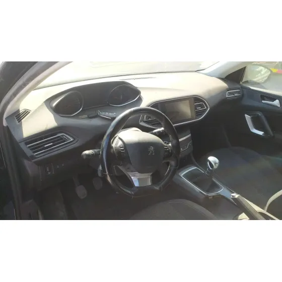 Peugeot 308 SW II (LC_, LJ_, LR_, LX_, L4_) 2014