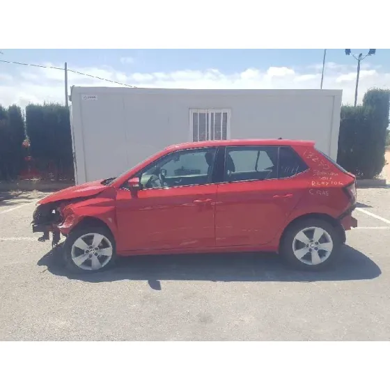 SKODA FABIA '2017 1.0 MPI ROJO