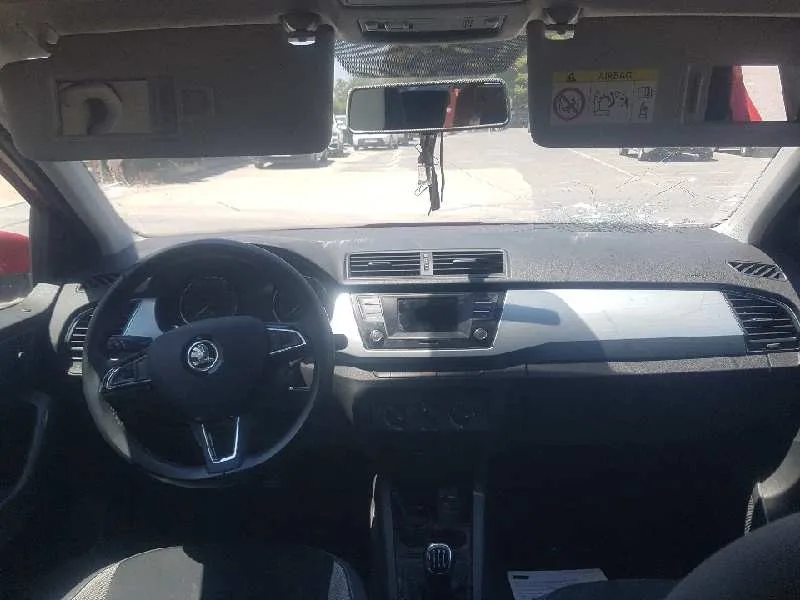 SKODA FABIA '2017 1.0 MPI ROJO