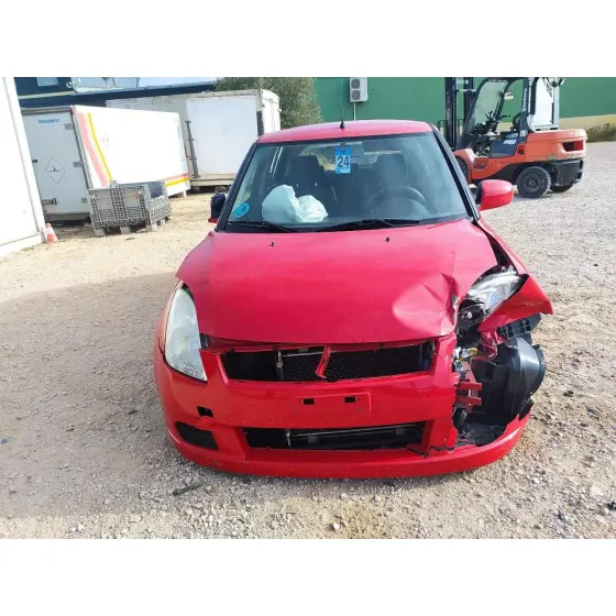 SUZUKI SWIFT BERLINA (MZ) '2006 GL ROJO