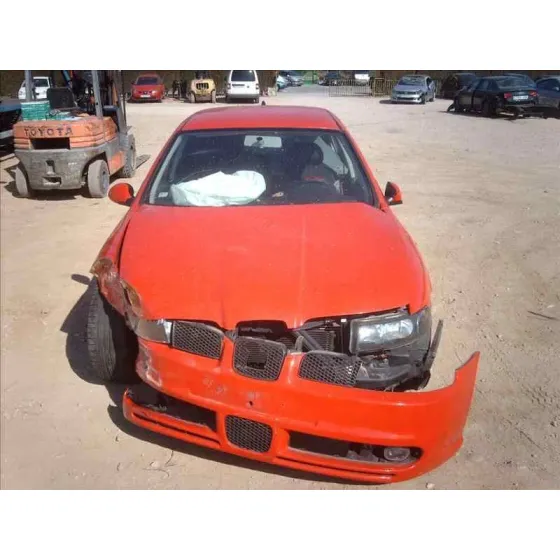 SEAT LEON (1M1) '2000 SPORT ROJO