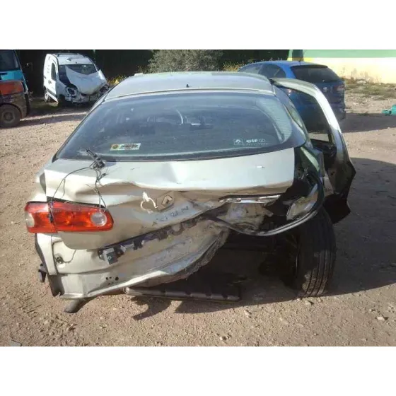 RENAULT LAGUNA II (BG0) '2005 CONFORT DYNAMIQUE VERDE