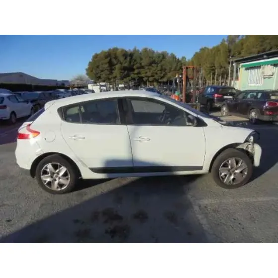 RENAULT MEGANE III BERLINA 5 P '2012 BUSINESS BLANCO