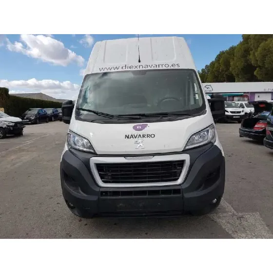 PEUGEOT BOXER CAJA CERRADA '2019 335 L3 BLUEHDI 130 CARGO EDITION MIT LADEBORDWAND BLANCO