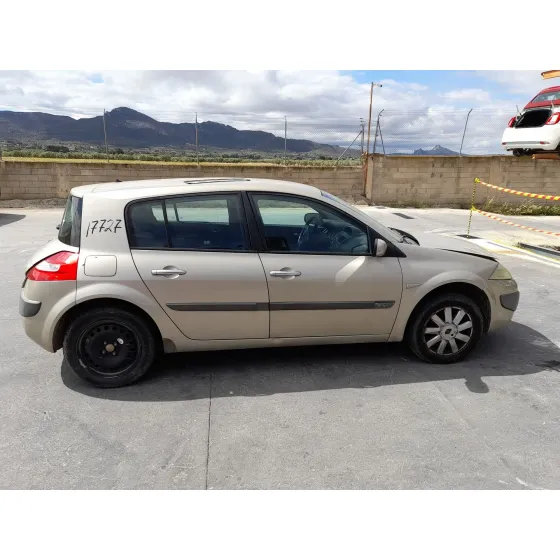 Renault MEGANE II (BM0/1_, CM0/1_) 2005