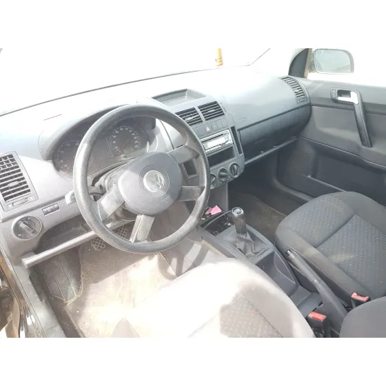 Volkswagen POLO IV (9N_, 9A_) 2001
