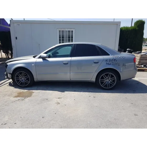AUDI A4 BERLINA (8E) '2006 1.8 T GRIS