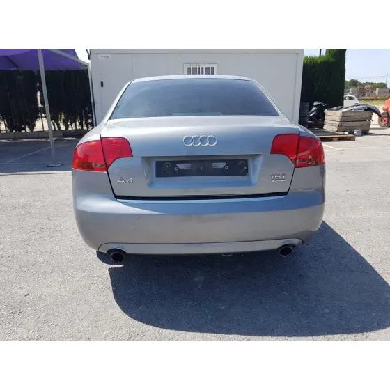 AUDI A4 BERLINA (8E) '2006 1.8 T GRIS