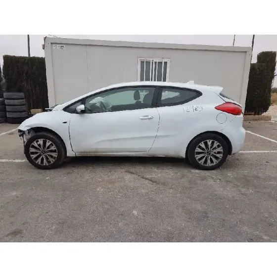 KIA PRO_CEE'D ( ) '2018 CONCEPT BLANCO