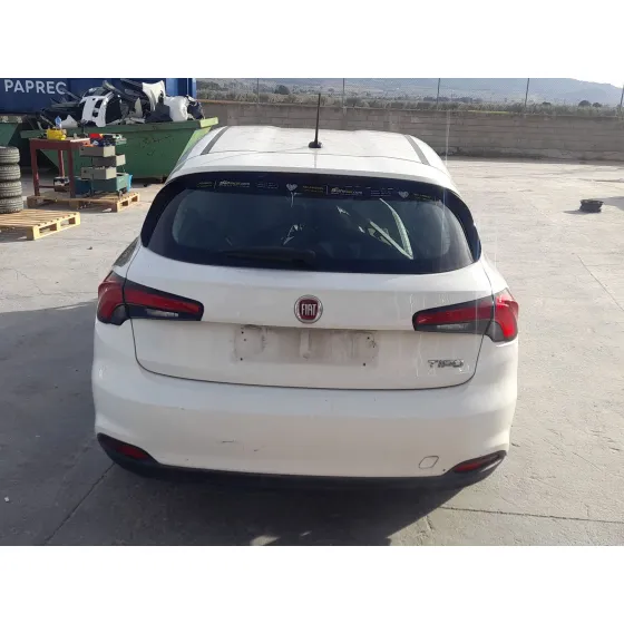 Fiat TIPO HATCHBACK (356_, 357_) 2016