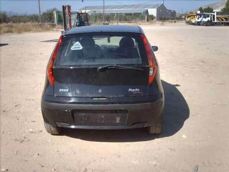 FIAT PUNTO BERLINA (188) '1999 1.2 16V ELX NEGRO