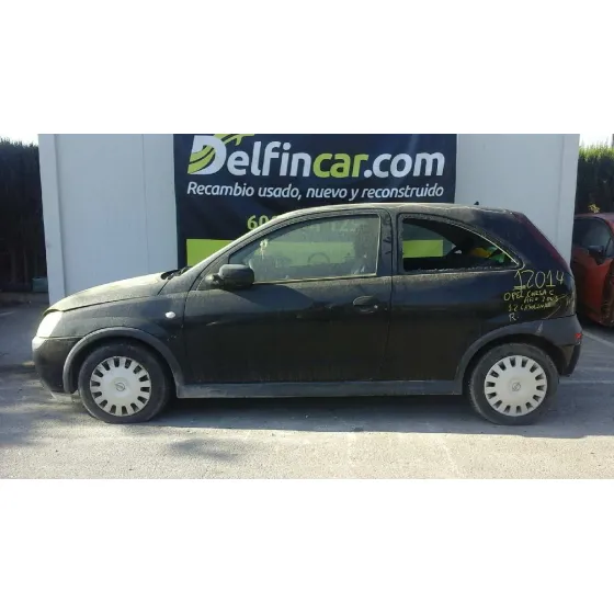OPEL CORSA C '2003 FIRST NEGRO