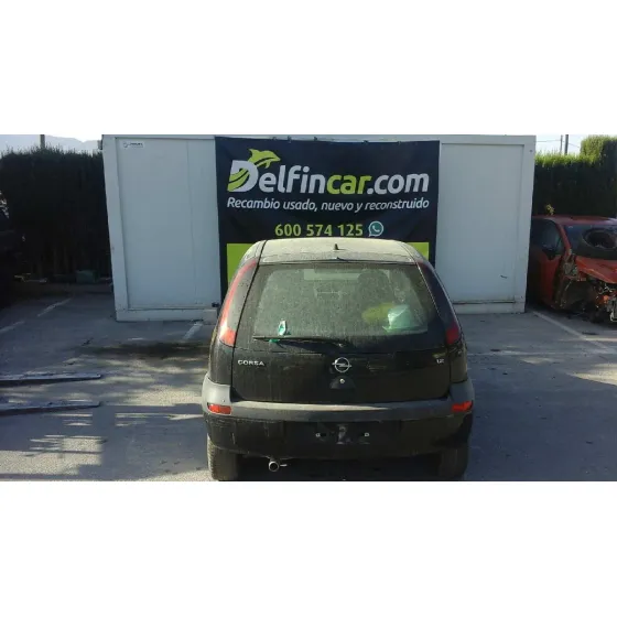 OPEL CORSA C '2003 FIRST NEGRO