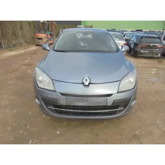 RENAULT MEGANE III BERLINA 5 P '2009 AUTHENTIQUE GRIS