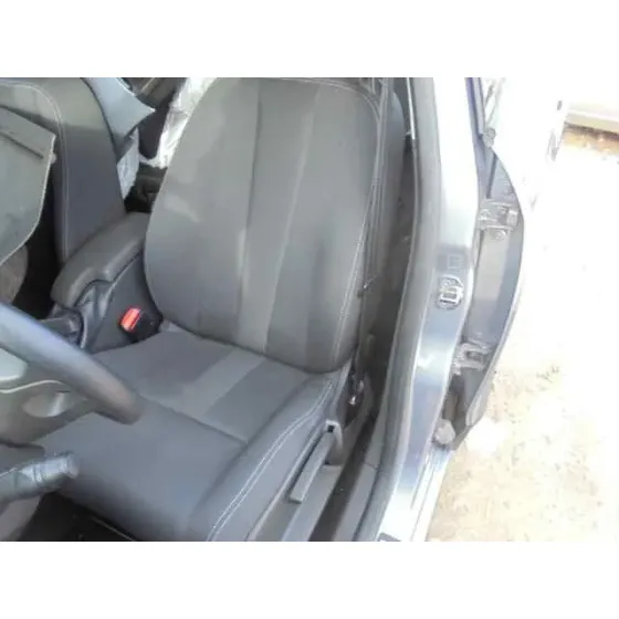 RENAULT MEGANE III BERLINA 5 P '2009 AUTHENTIQUE GRIS