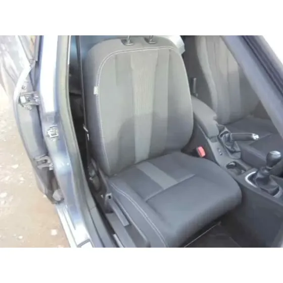 RENAULT MEGANE III BERLINA 5 P '2009 AUTHENTIQUE GRIS