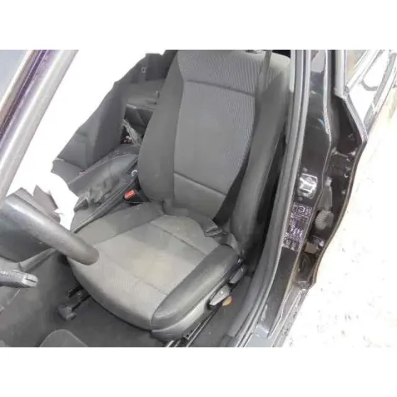 BMW SERIE 1 BERLINA (E81/E87) '2006 118D NEGRO